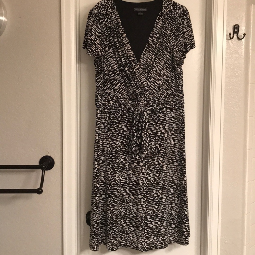 Jessica Howard dress